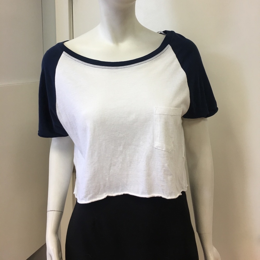 ☀️H&M crop top tee